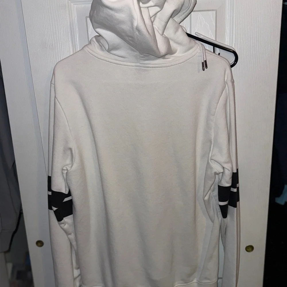 The North Face Men's White Hoodie with Black Logo - Picture 2 of 5